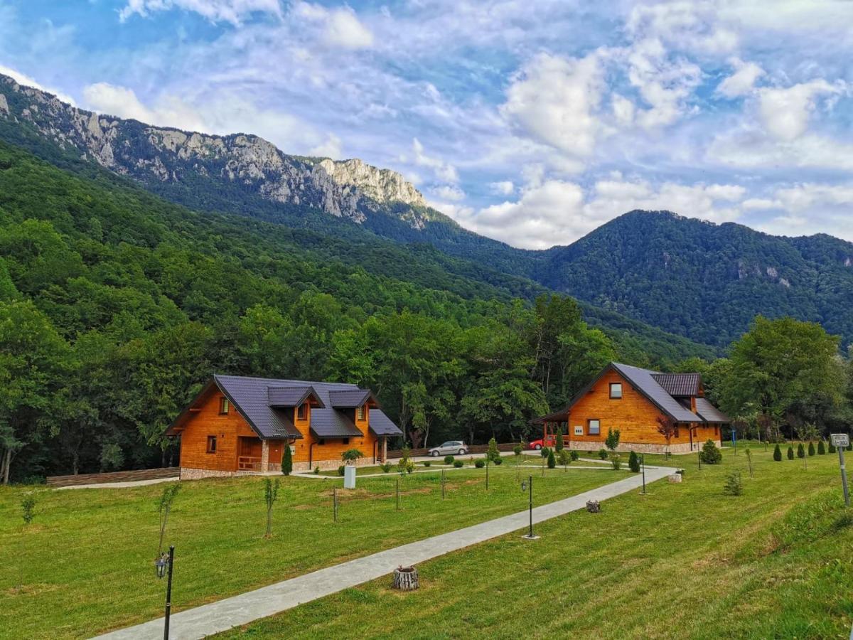 Vila "Maglic" Tjentiste Buitenkant foto
