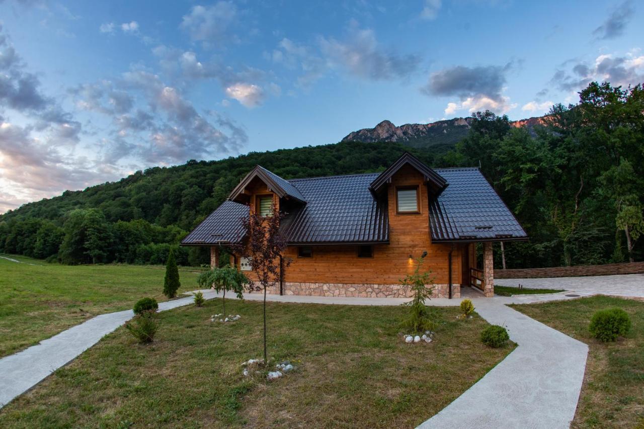 Vila "Maglic" Tjentiste Buitenkant foto