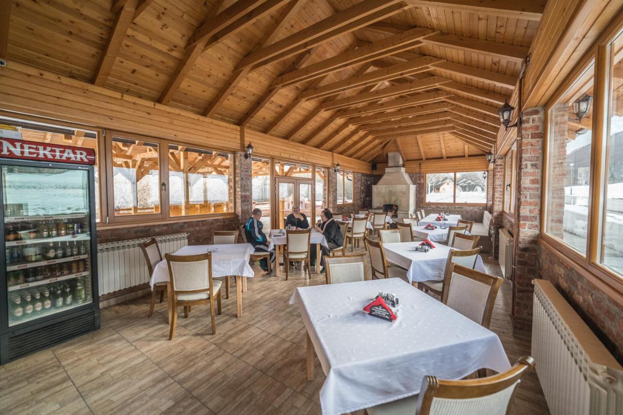Vila "Maglic" Tjentiste Buitenkant foto